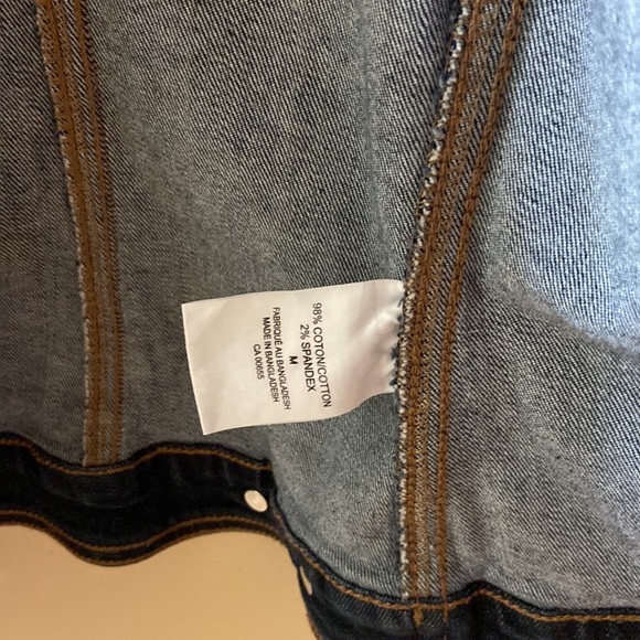 Smart Set Jean Jacket - Picture 2 of 8